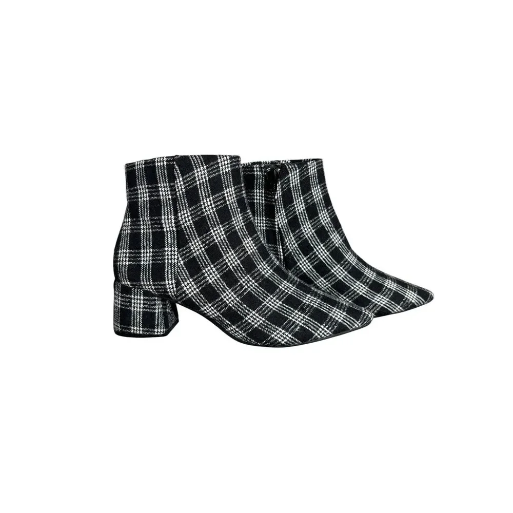Alex Marie Black & White Plaid Low Block Heel Fall Boots Almond Toe Size 7.5